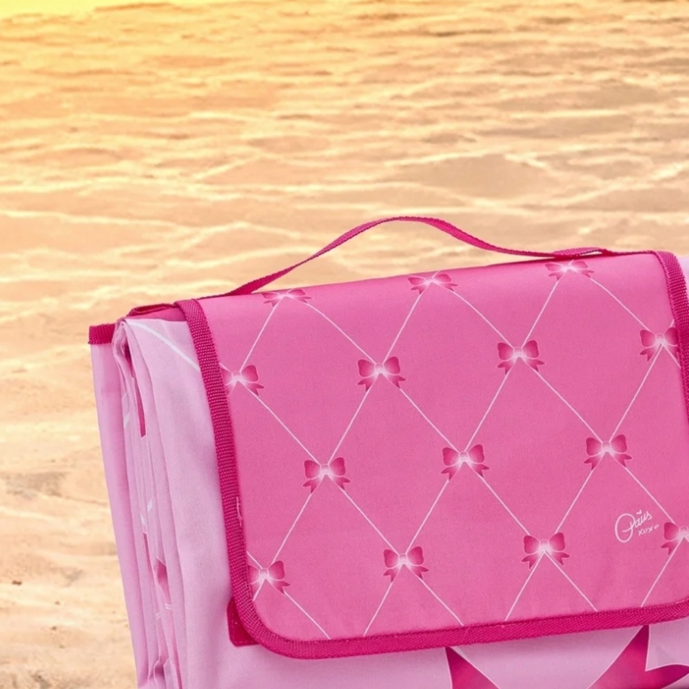 Paris Hilton Pink Beach Blanket - Picture 5 of 8